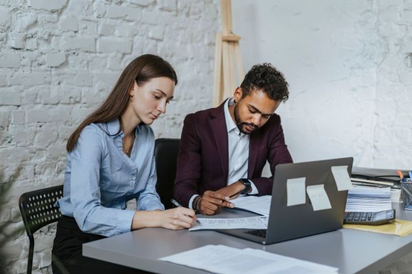 Quels sont les enjeux légaux lors de la mise en place d'un régime de prévoyance en entreprise ?