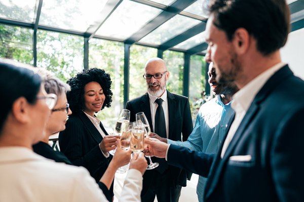 Organisez vos événements d'entreprise : solutions en ligne efficaces